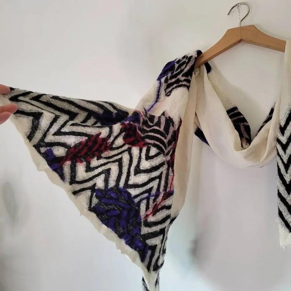 Marc by Marc Jacobs 100% Wool Scarf – Made in Japan, Chevron & Leaf Print, Ivory